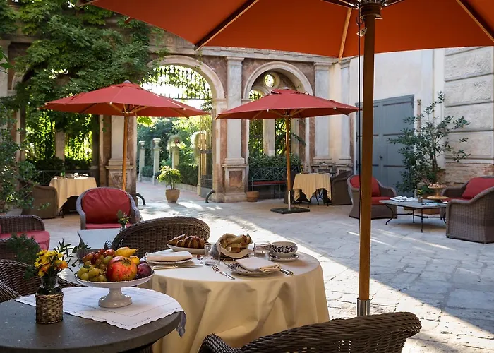 Szálloda Palazzo Margherita Bernalda